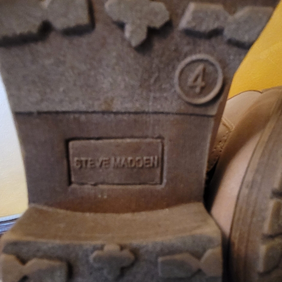 Steve Madden Pastel Pink Ankle Booties Sz 4 Girls - Picture 5 of 6